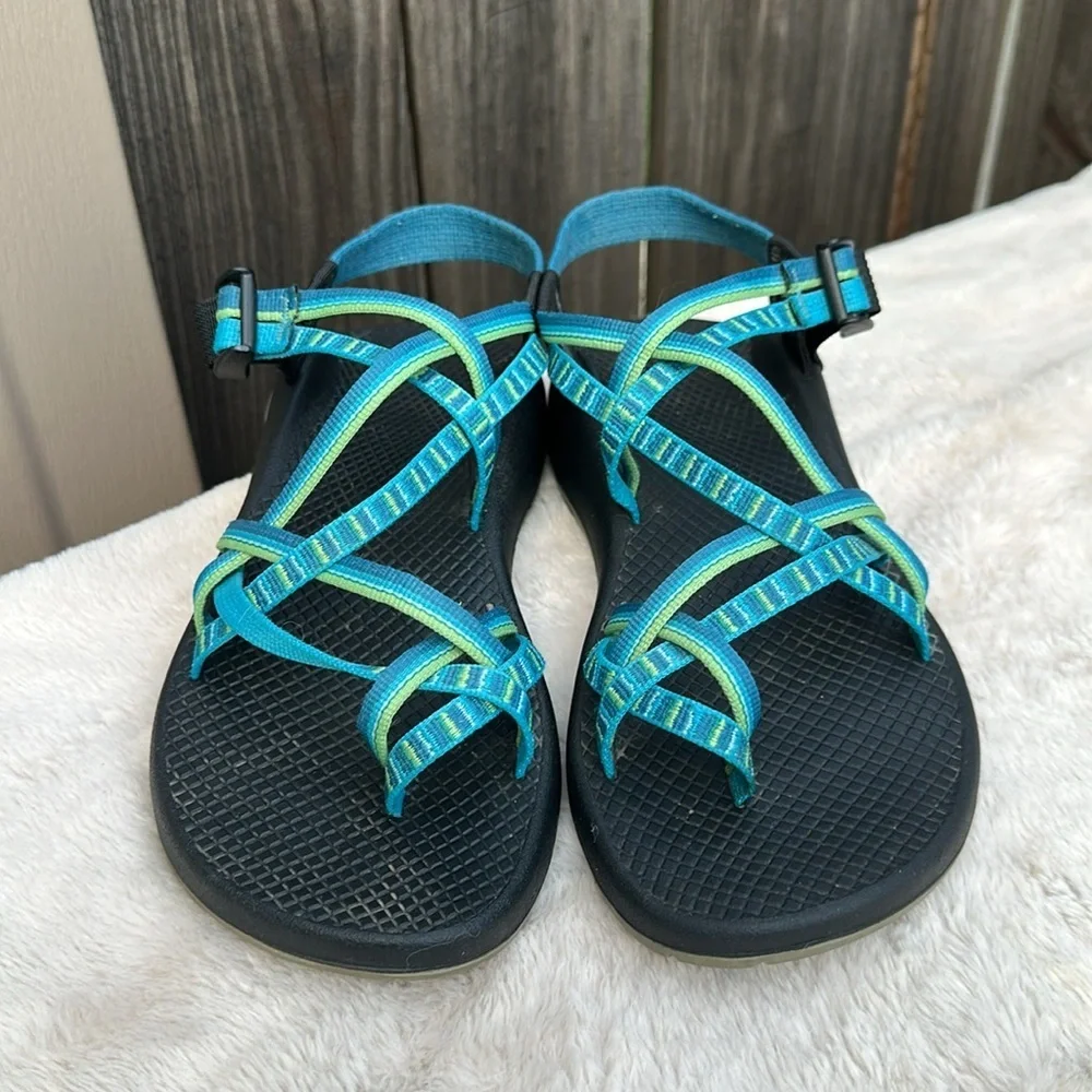Chaco Turquoise and Black Adventure Sandals Size 8